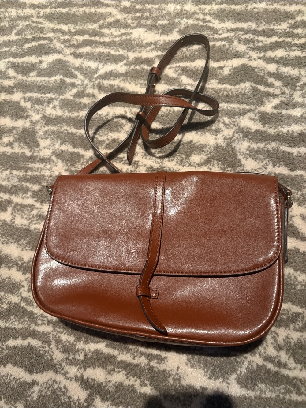 Banana Republic leather crossbody bag